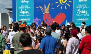 the-walt-disney-company-acev-hatayin-defne-ilcesinde-depremden-etkilenen-cocuklarla-cok-ozel-bir-7wRm6JaX.jpg