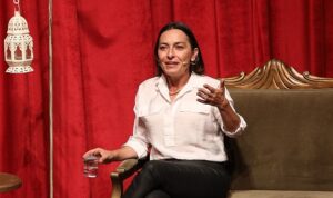 38-genc-gunlerin-soylesi-konugu-ayca-bingol-meslegimi-artik-daha-konforlu-bir-sekilde-yapmak-262UaHdL.jpg