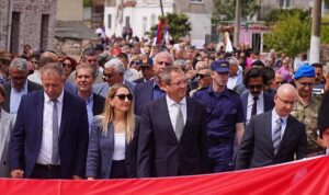 7-ayvalik-kucukkoy-teferic-senlikleri-buyuk-bir-katilimla-coskulu-basladi-gDQlxHE6.jpg