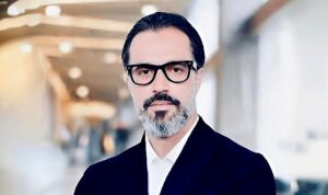 alstom-yeni-turkiye-genel-muduru-kerem-bugay-ile-ulkedeki-faaliyetlerini-guclendirme-konusundaki-kararliligini-surduruyor-AXGU3T5N.jpg