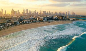 bu-yaz-emirates-ile-dubaiye-ucarak-sehrin-en-heyecan-verici-deneyimlerini-ozel-ayricaliklarla-yasayin-N4vVvlzG.jpg