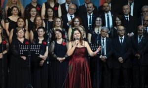 egenin-turkusu-konakta-yankilandi-7tDlA4KT.jpg