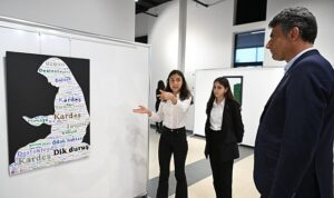 kartepe-sanat-evinde-nehirden-denize-ozgur-filistin-7bZIO1qf.jpg