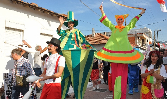 Menemen Belediyesi tarafından düzenlenen 14’üncü kez gerçekleştirilecek Emiralem Çilek Festivali için geri sayım başladı