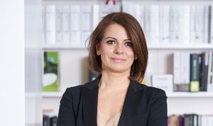 mercedes-benz-yonetim-merkezinde-boytorun-mimarlik-imzasi-a3tCrOu7.jpg