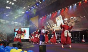 selcuklu-belediyesi-bosna-hersekin-zenica-kentinde-duzenlenen-cocuk-senliginin-final-gununde-halk-oyunlari-ekibiyle-AP6Qp5Xk.jpg