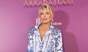 superstara-besiktas-stadyumunda-birbirinden-unlu-arkadaslari-eslik-edecek-nbIZlQaa.jpg