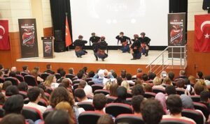 turk-dunyasi-sinemasi-izmirde-ege-universitesi-ev-sahipliginde-bir-araya-geldi-uluslararasi-turan-film-zjQd6VmP.jpg
