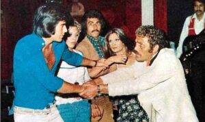 turker-inanoglu-bizim-babamizdi-8D2hzSrq.jpg