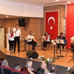 cigli-belediyesi-baglama-kursiyerlerinden-essiz-konser.jpg