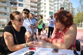konakin-parklarinda-saglik-var-once-spor-sonra-tarama.jpg