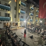 oylatta-musiki-tadinda-gece.jpg