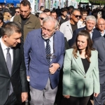 14-antalya-kitap-fuari-kapilarini-acti.jpg