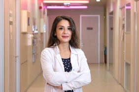 akisi-bozan-duraklamalar-tekrarlar-ve-uzatmalar-kekemelik-belirtisi-olabilir.jpg
