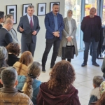 akademisyenlerin-karma-sergisi-degirmendere-sanat-evinde-acildi.jpg