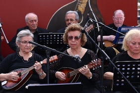 2-mandolin-festivali-cankayalilarla-bulustu.jpg