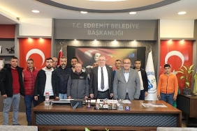 edremit-belediyesinde-bayram-coskusu.jpg