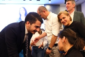 huseyin-can-guner-engelli-yurttaslarla-iftarda-bulustu.jpg