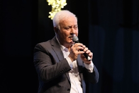 nihat-hatipoglu-soylesisi-zeytinburnu-kultur-sanatta-gerceklesti.jpg