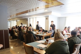akincilar-huzurevi-sakinleri-liseli-ascilarla-yemek-yarismasi-yapti.jpg