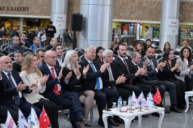 dogal-tasa-hayat-veren-genc-tasarimcilar-odullerini-aldi.jpg