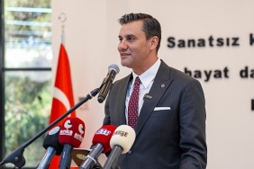 mesir-festivali-coskusu-devrim-erbilin-sergisiyle-basladi.jpg
