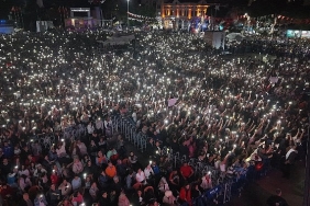 uluslararasi-manisa-mesir-macunu-festivalinde-kenan-dogulu-coskusu.jpg