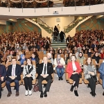 yazar-muge-iplikci-niluferli-kadinlarla-bulustu.jpg