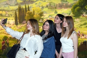 baskan-aydin-ornek-liselilerle-osmangazide-bir-araya-geldi.jpg