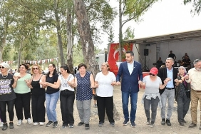 ciglili-kadinlar-anneler-gunu-pikniginde-bulustu.jpg