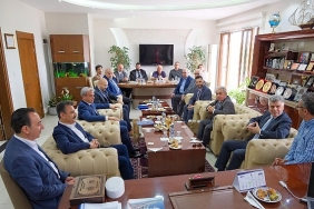 dikilide-turk-yunan-dostlugu-somut-adimlarla-pekisti.jpg