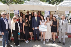 ege-universitesinde-bahar-senligi-atesi-yakildi.jpg