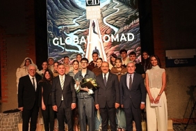 eib-moda-tasarim-yarismasinda-birinciligi-sercan-izci-kazandi.jpg