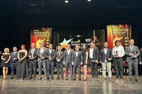 genclik-odulu-baskan-yasin-yildiza-verildi.jpg