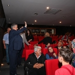 gulsen-tiyatro-oyunu-buyuk-alkis-aldi.jpg