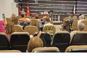 gunes-kitap-kulubunde-buyu-dukkani-konusuldu.jpg