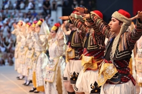 halk-oyunlari-coskusu-konakta-yasanacak.jpg