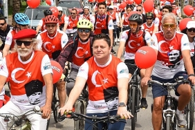 kadikoyde-19-mayis-coskusu.jpg