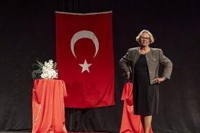 karsiyakanin-cinarlarindan-renkli-defile.jpg