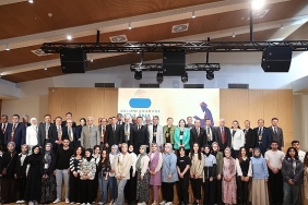 konya-buyuksehir-1-uluslararasi-mevlana-ve-ali-sir-nevayi-sempozyumuna-ev-sahipligi-yapiyor.jpg