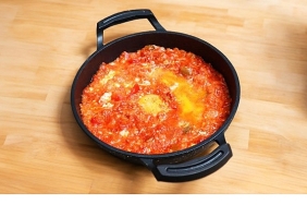 menemen-yemegi-artik-resmen-menemene-ait.jpg