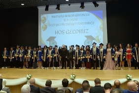 mustafa-hakan-guvencer-fen-lisesinde-mezuniyet-coskusu.jpg