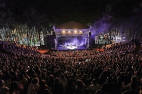 paribu-sponsorlugunda-2025-sezonu-acikhava-konserleri-basladi.jpg
