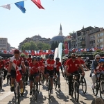 pedallar-19-mayis-ruhu-ile-cevrildi.jpg