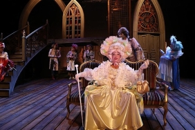 tartuffe-denizlide-seyirciyle-bulustu.jpg