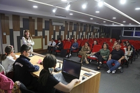 yaz-atolyelerine-ilk-adim-cocuklarla-fikir-toplantisi-yapildi.jpg