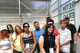 avrupali-ogrenciler-osmangazide-fide-dikti.jpg