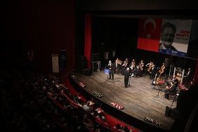 aydin-buyuksehir-belediyesi-memleket-sairi-nazim-hikmeti-konser-ile-andi.jpg