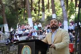 bademlide-kiraz-festivali-coskusu.jpg