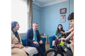 baskan-buyukakindan-ev-ev-bayram-mutlulugu.jpg